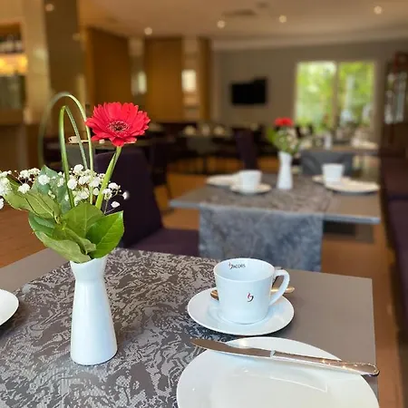 Invite An Der Kaiserburg Hotel