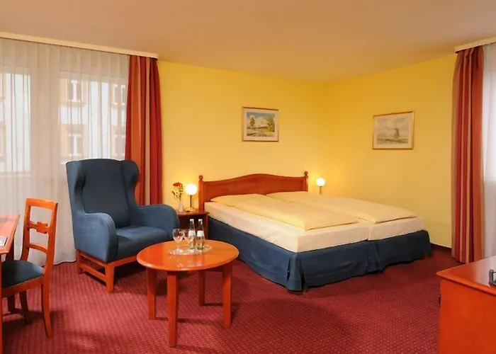 Hotel Invite An Der Kaiserburg 3*