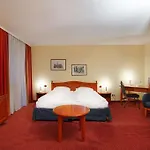 Invite An Der Kaiserburg 3*