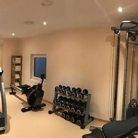 Hotel Azimut 3*