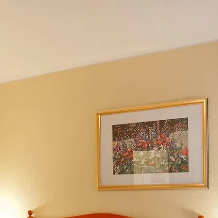 Hotel Azimut 3*