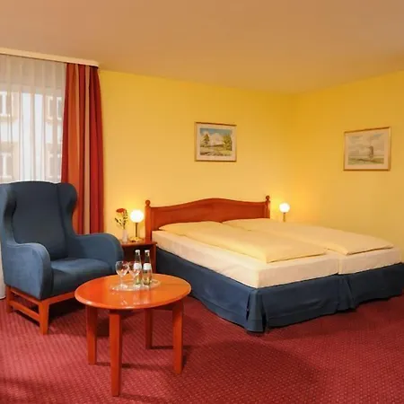 Hotel Azimut 3*