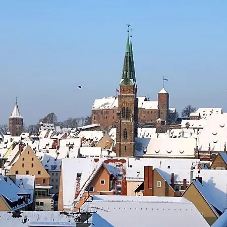 Invite An Der Kaiserburg Отель