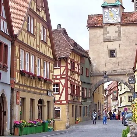 Invite An Der Kaiserburg Нюрнберг