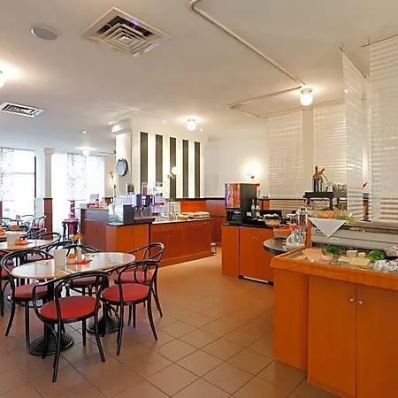 Azimut Hotel