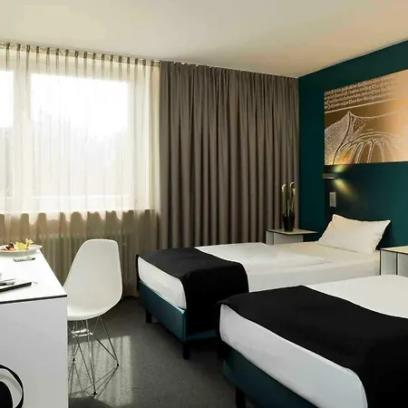 Azimut Hotel 3*