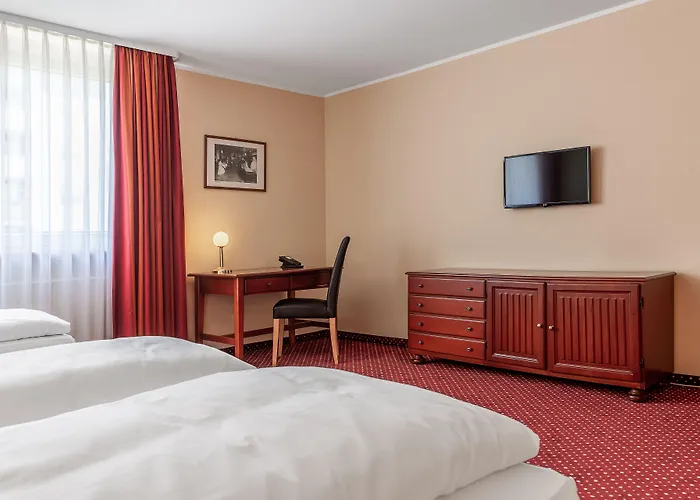 Hotel Invite An Der Kaiserburg 3*